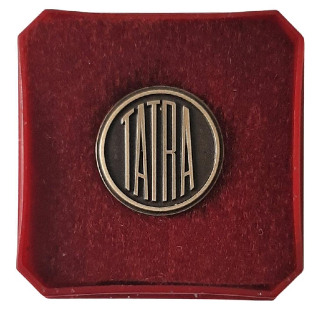 UPT 02 Odznak logo Tatra v barvě stříbrné