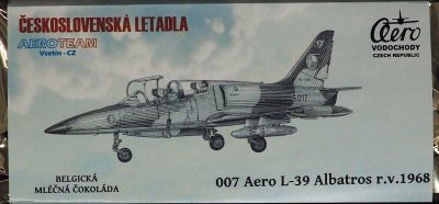 CSH 007 Čokoláda sběratelská s motivem letounu Aero L-39 Albatros